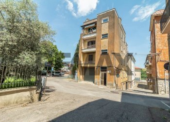 Edificio all\'aperto - Quadrilocale Via Peleo Caporossi
3, Ischia di Castro - foto 2