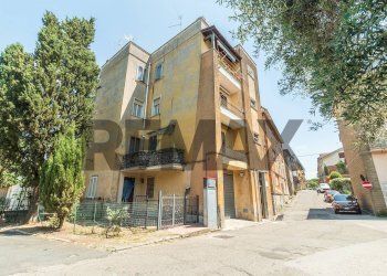 Edificio all\'aperto - Quadrilocale Via Peleo Caporossi
3, Ischia di Castro - foto 3