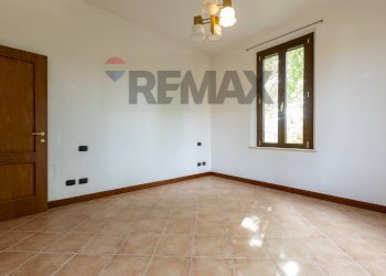 Stanza vuota - Semi-detached house IV Novembre
 
35, Fidenza - photo 12