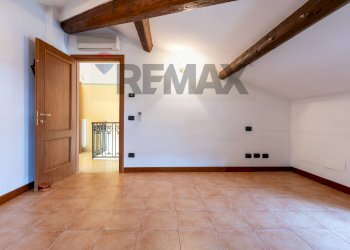 Stanza vuota - Semi-detached house IV Novembre
 
35, Fidenza - photo 17