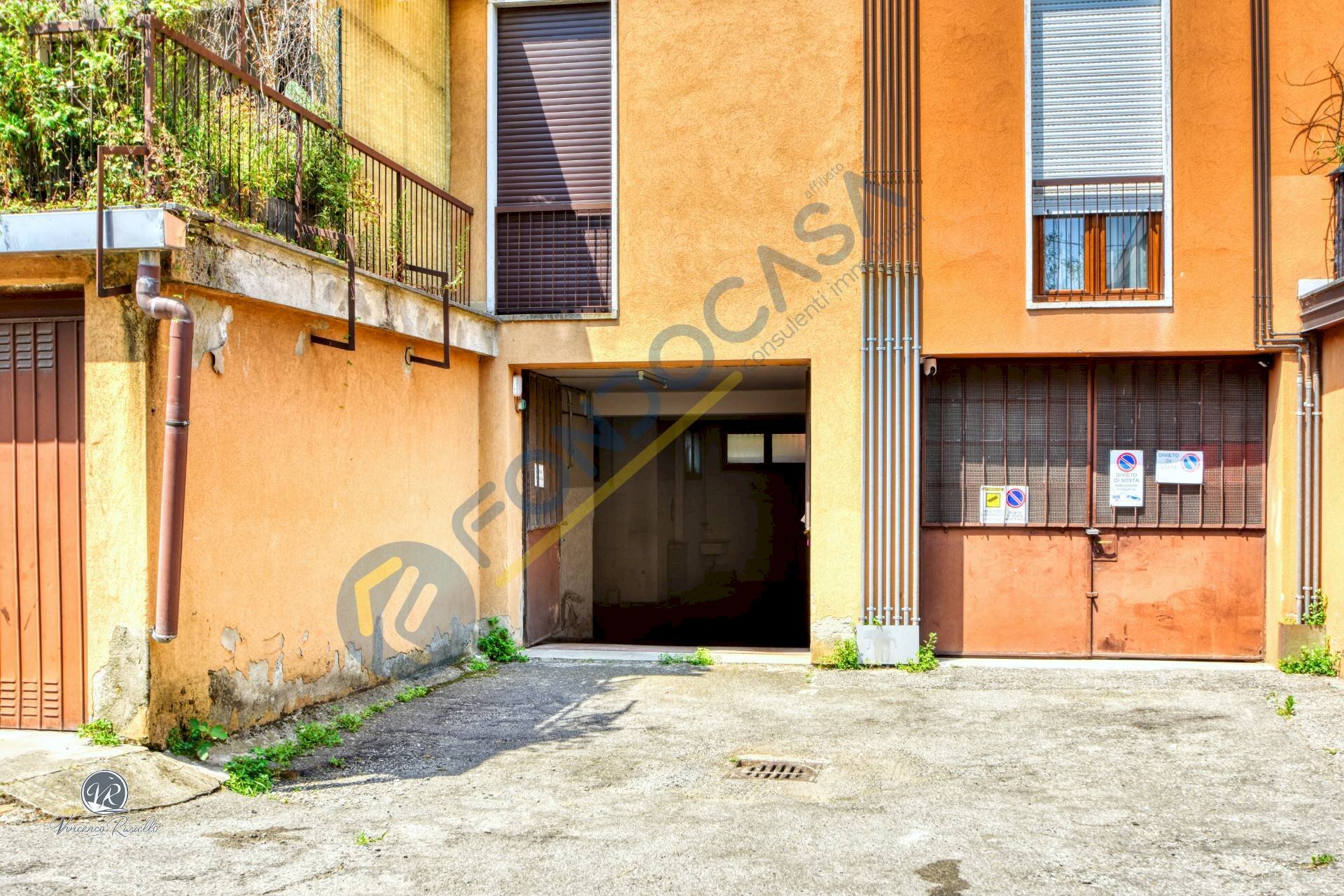 Foto 1 - Warehouse via Udine
 
10/12, Senago - photo 1