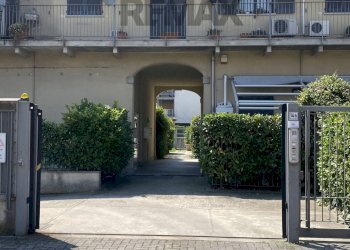 Edificio all\'aperto - Box via Raffaello Sanzio
 
14, Cinisello Balsamo - photo 1