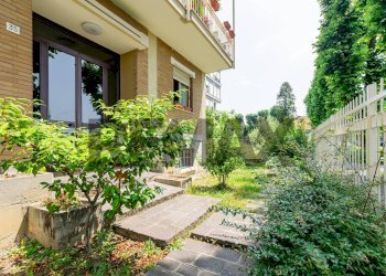 Giardino - Three-room apartment Via dell'Atleta
 
35, Seregno - photo 2