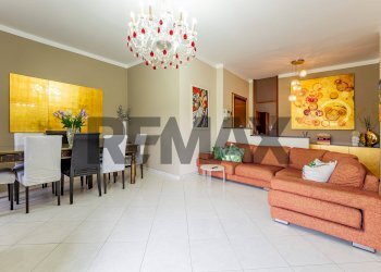 Sala da pranzo - Three-room apartment Via dell'Atleta
 
35, Seregno - photo 8
