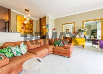 Soggiorno - Three-room apartment Via dell'Atleta
 
35, Seregno - photo 10