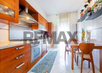 Cucina - Three-room apartment Via dell'Atleta
 
35, Seregno - photo 15