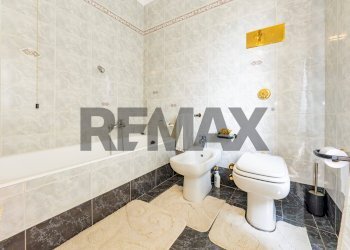 Bagno - Three-room apartment Via dell'Atleta
 
35, Seregno - photo 35