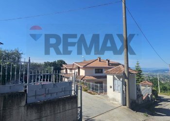 Casa all\'aperto - Casa semi indipendente via Delcogliano raffaele
 
snc, San Nazzaro - foto 2