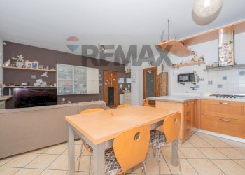 Cucina - Three-room apartment via Liserta
 
12, Fagnano Olona - photo 5