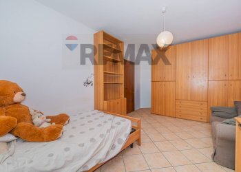 Camera / camera da letto - Three-room apartment via Liserta
 
12, Fagnano Olona - photo 16