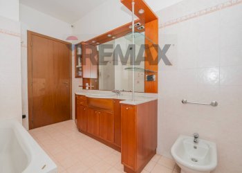 Bagno - Three-room apartment via Liserta
 
12, Fagnano Olona - photo 18