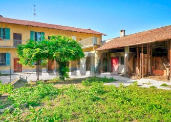 Casa all\'aperto - Casa indipendente Via Pierino Garzonio
 
5, Arsago Seprio - foto 1