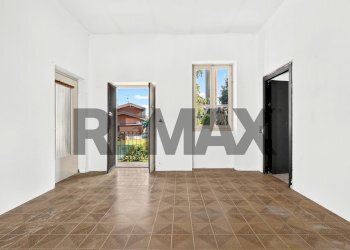 Stanza vuota - Casa indipendente Via Pierino Garzonio
 
5, Arsago Seprio - foto 15