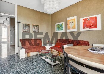 Sala da pranzo - Bilocale Via Maddalena
 
15, Sesto Calende - foto 5