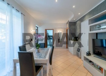 Sala da pranzo - Three-room apartment via de amicis
 
52, Cairate - photo 5