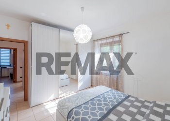 Camera / camera da letto - Three-room apartment via de amicis
 
52, Cairate - photo 11