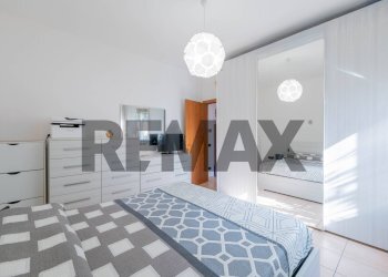 Camera / camera da letto - Three-room apartment via de amicis
 
52, Cairate - photo 13