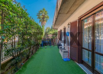 Terrazza - Three-room apartment via de amicis
 
52, Cairate - photo 29