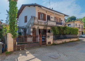 Casa all\'aperto - Three-room apartment via de amicis
 
52, Cairate - photo 31