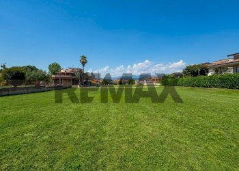 Giardino - Building land via Lugano
15, Pietramelara - photo 1