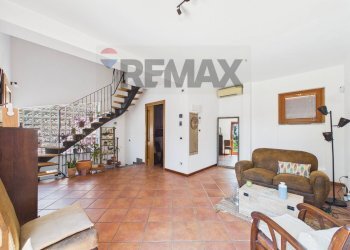 Soggiorno - Villa Viale Delle Rughe
 
169, Formello - foto 5
