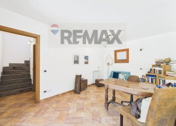 Sala da pranzo - Villa Viale Delle Rughe
 
169, Formello - foto 14