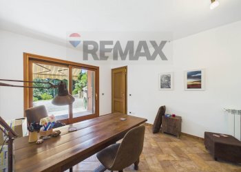 Sala da pranzo - Villa Viale Delle Rughe
 
169, Formello - foto 17