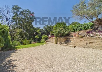 Giardino - Villa Viale Delle Rughe
 
169, Formello - foto 28