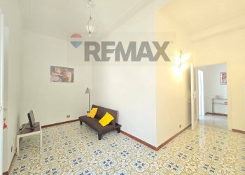 Soggiorno - Four-room apartment Via Angelo Poliziano
58, Roma - photo 7