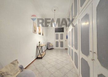 Soggiorno - Four-room apartment Via Angelo Poliziano
58, Roma - photo 19