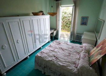 Camera / camera da letto - Villa corso vittorio emanuele
 
8, Casamicciola Terme - photo 18