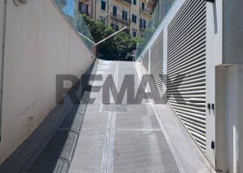Non correlato - Box Largo Francesco Pasqualino
13, Palermo - photo 3