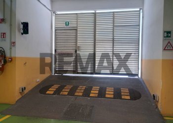 Parcheggio - Box Largo Francesco Pasqualino
13, Palermo - photo 4