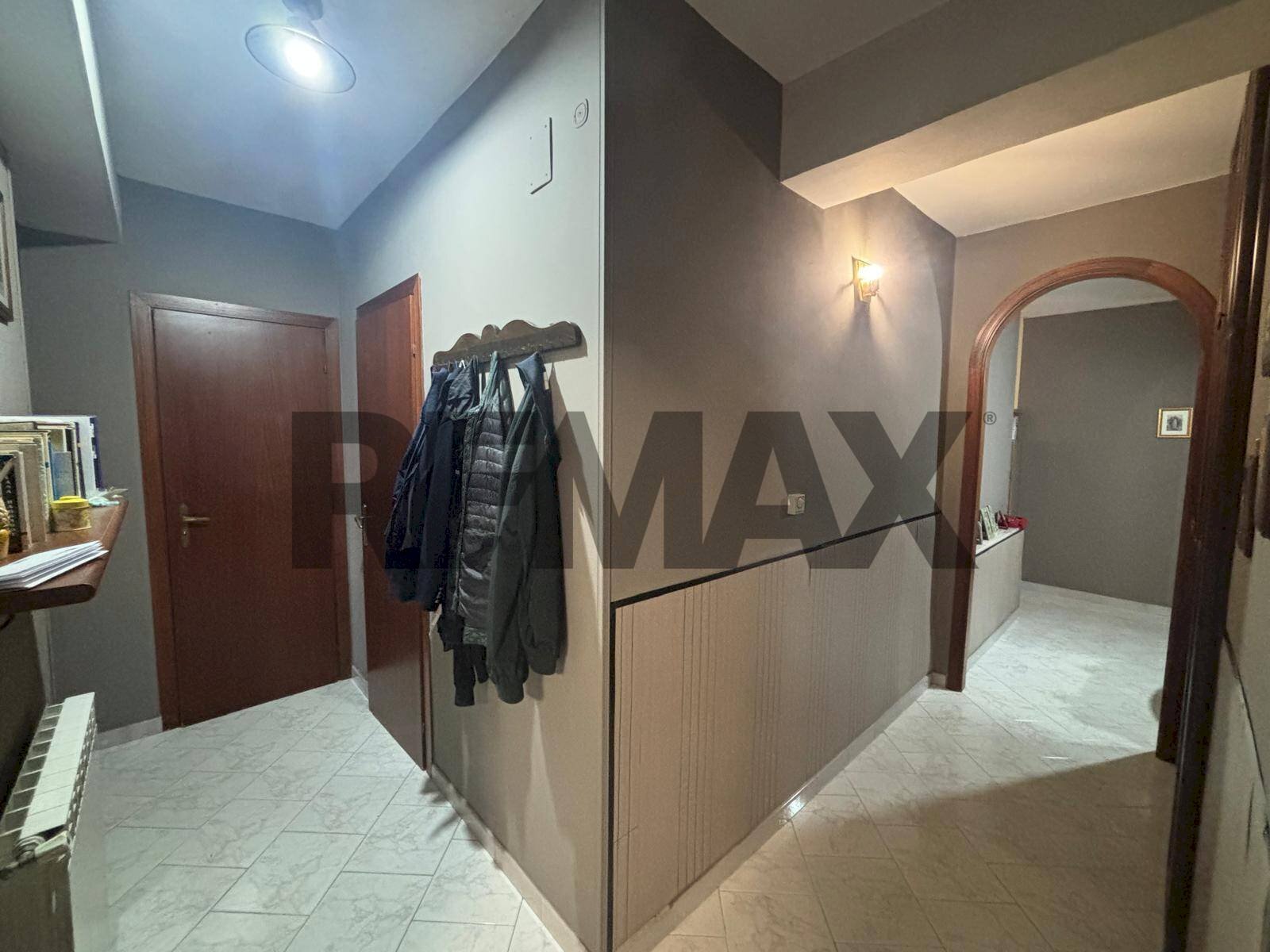 Hall / corridoio - Four-room apartment Madre Teresa di Calcutta
8, Montelepre - photo 2
