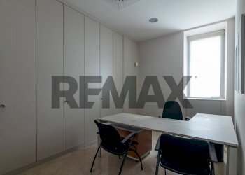Ufficio - Casa indipendente VIA CAIROLI
 
1, Ispica - foto 5