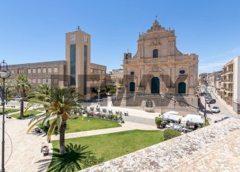 Edificio all\'aperto - Casa indipendente VIA CAIROLI
 
1, Ispica - foto 44
