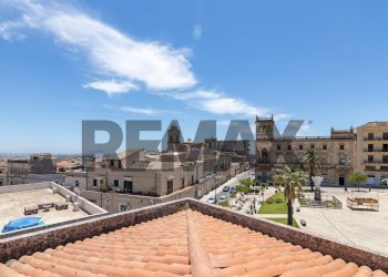 Edificio all\'aperto - Casa indipendente VIA CAIROLI
 
1, Ispica - foto 51