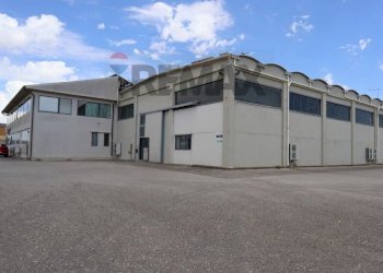 Edificio all\'aperto - Shed Zona industriale 3 fase viale 15
6, Ragusa - photo 1
