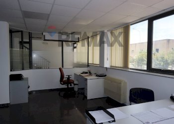 Ufficio - Shed Zona industriale 3 fase viale 15
6, Ragusa - photo 20