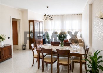 Sala da pranzo - Apartment Via Sorda Sampieri
 
116, Modica - photo 1