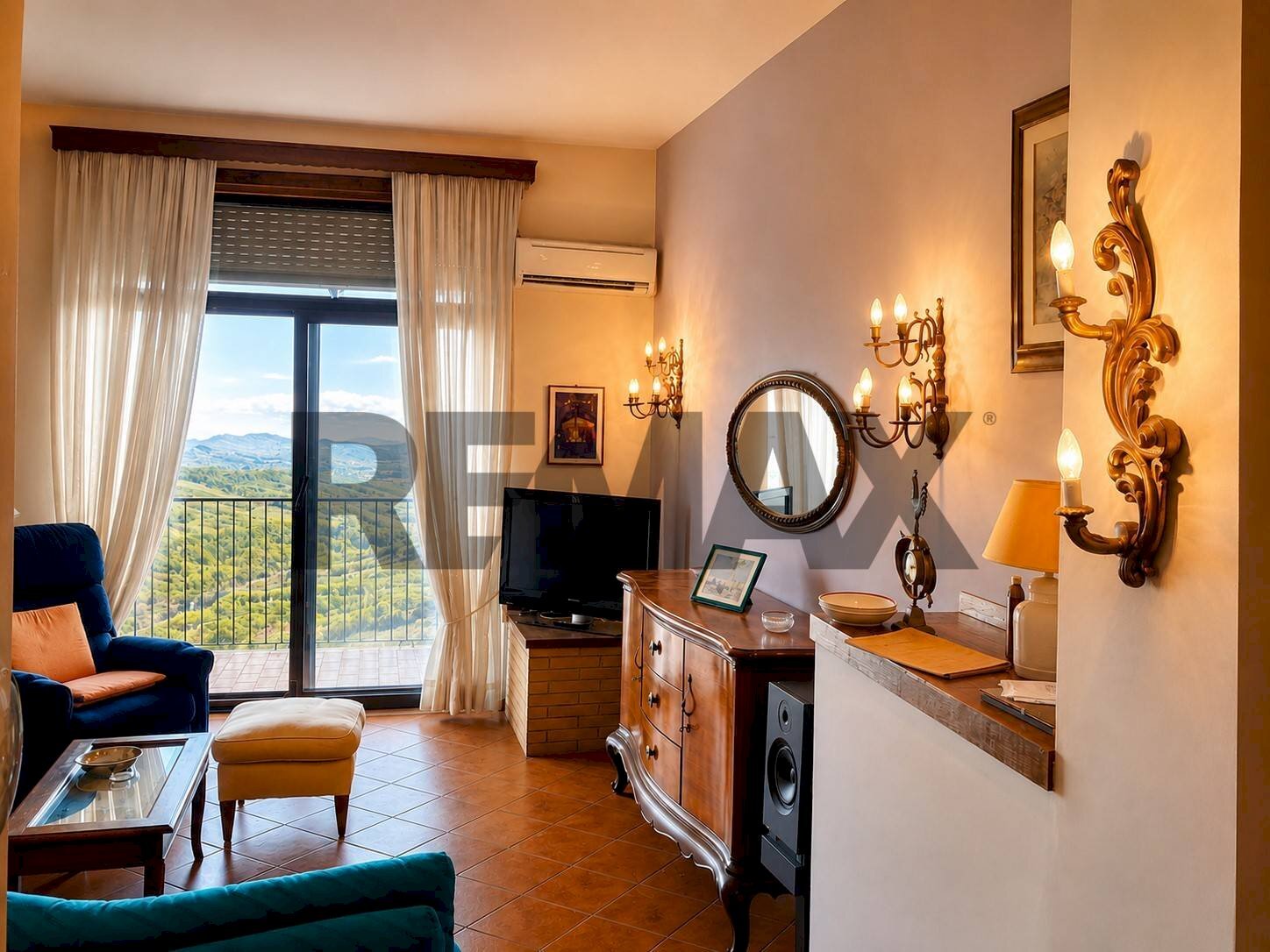 Soggiorno - Three-room apartment Via Orientale
 
2, Palombaro - photo 1