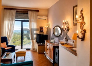 Soggiorno - Three-room apartment Via Orientale
 
2, Palombaro - photo 1