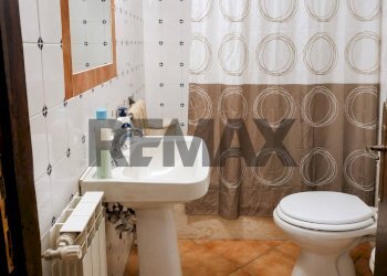 Bagno - Three-room apartment Via Orientale
 
2, Palombaro - photo 9