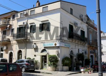 Edificio all\'aperto - Casa indipendente Via Cairoli
 
2, Venosa - foto 1