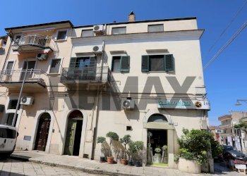 Edificio all\'aperto - Casa indipendente Via Cairoli
 
2, Venosa - foto 2