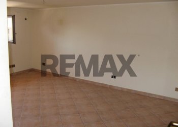 Stanza vuota - Trilocale VIA I MAGGIO
87, Roma - foto 9