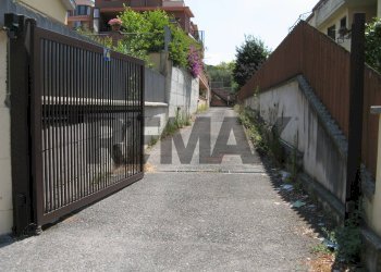 Edificio all\'aperto - Trilocale VIA I MAGGIO
87, Roma - foto 13