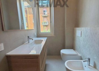 Bagno - Bilocale Via Varesina
64, Milano - foto 22