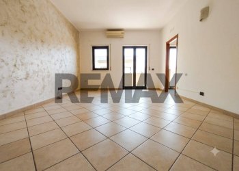 Stanza vuota - Trilocale via Fratelli Rosselli
 
42/A, Cassano delle Murge - foto 3