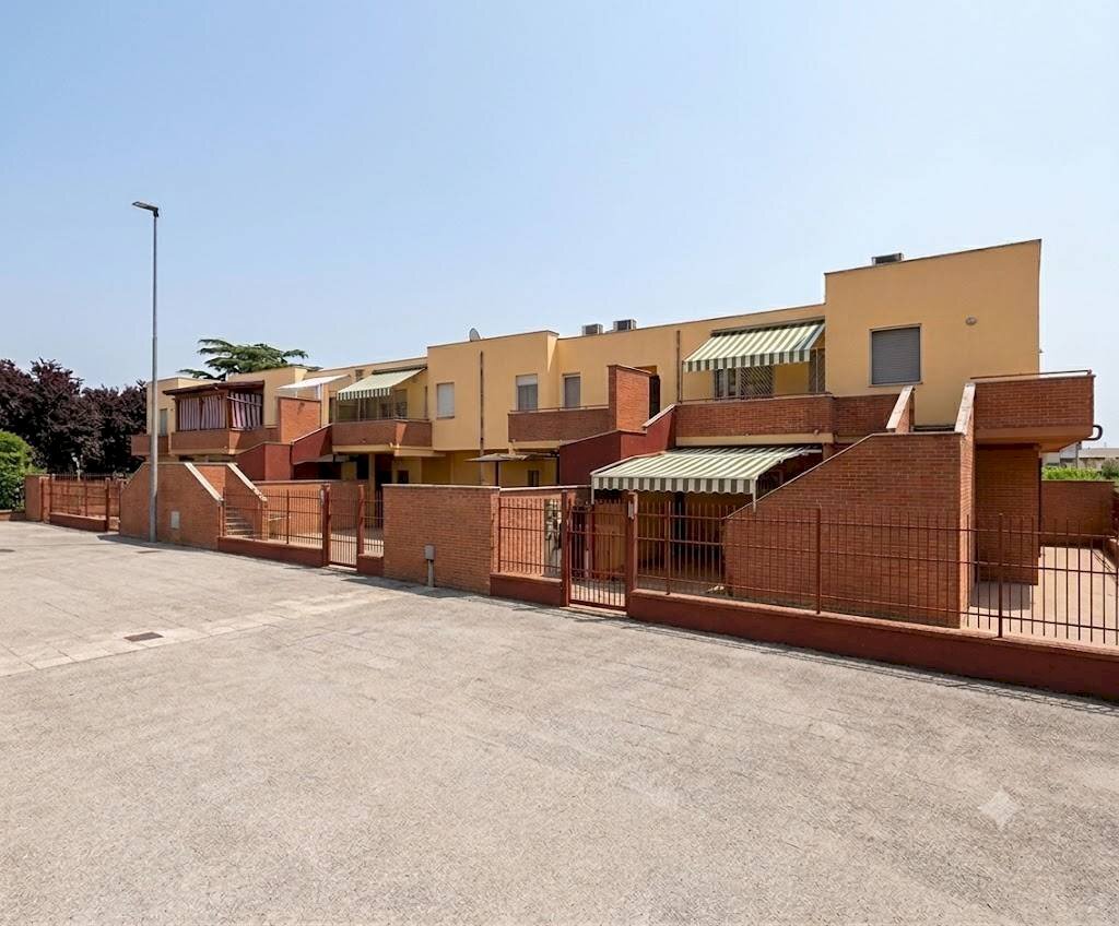 Foto 1 - Trilocale Via dei Gladioli
 
1, Santa Marinella - foto 1